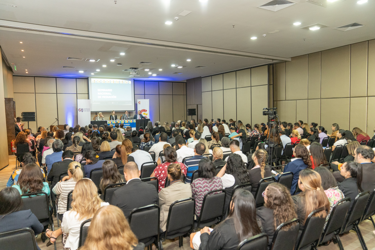 Se realizó con éxito el Seminario Nacional de Mediación